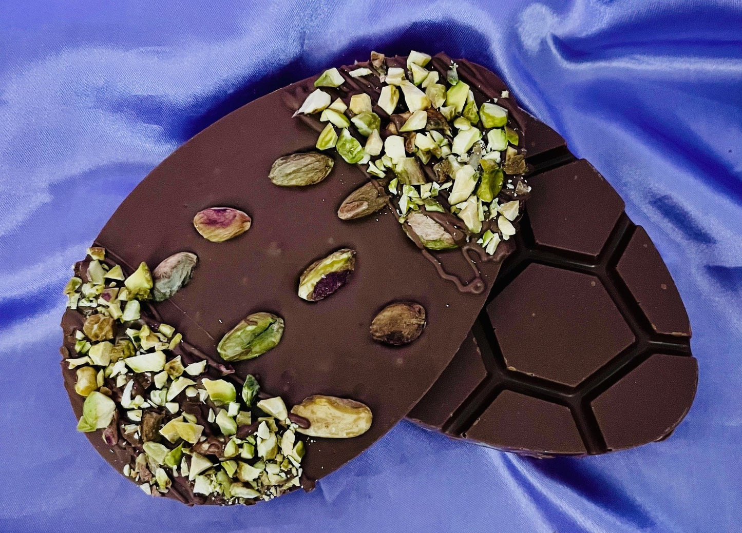 2D Chocolate Easter Egg 100g - Pistachio Nut