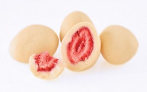 Freeze Dried Strawberries in White Chocolate