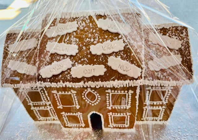 Gingerbread House - Custom Name Tag